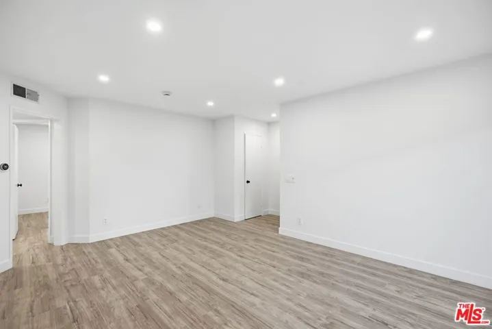 13025 Moorpark Street 106, Los Angeles, California 91604
