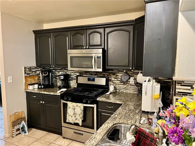 2152 S Cherry, Ontario, California 91761