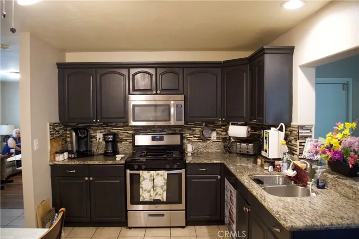 2152 S Cherry, Ontario, California 91761