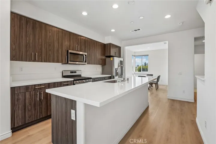 116 N 6th D, Montebello, California 90640