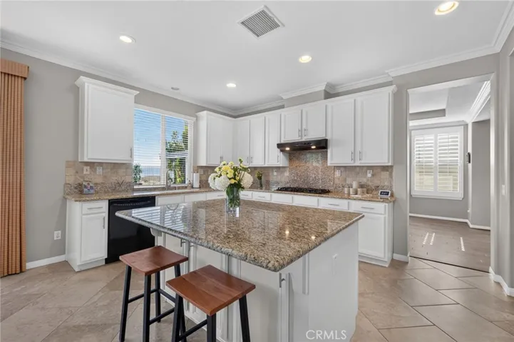 23721 Hollingsworth, Murrieta, California 92562