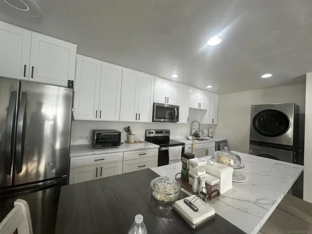 8741 Wahl, Santee, California 92071