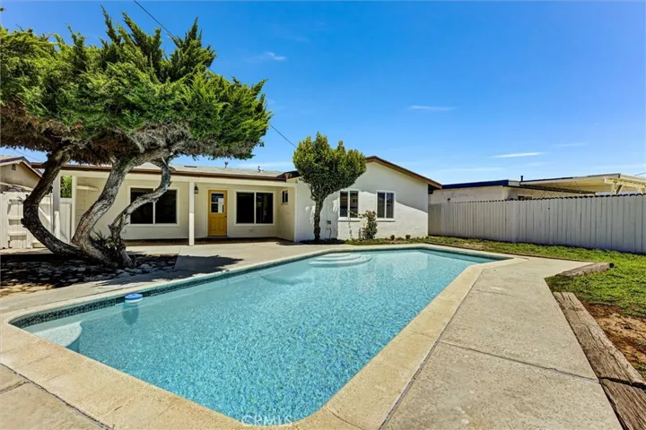 1115 S Lemon, Anaheim, California 92805