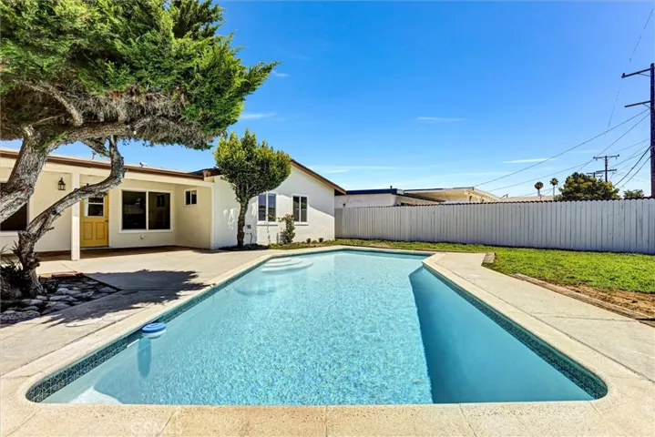 1115 S Lemon, Anaheim, California 92805