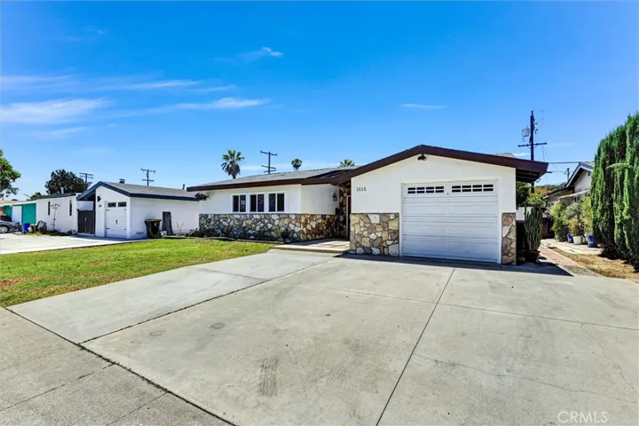 1115 S Lemon, Anaheim, California 92805