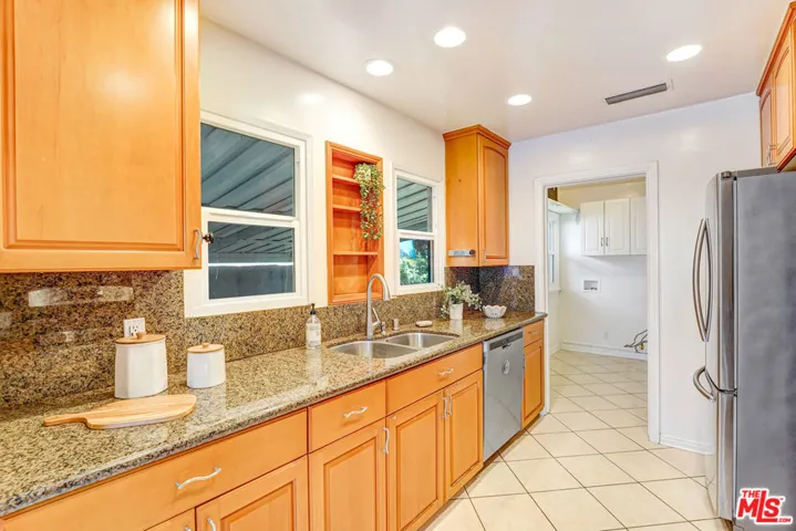 4214 W 29th Street, Los Angeles, California 90016