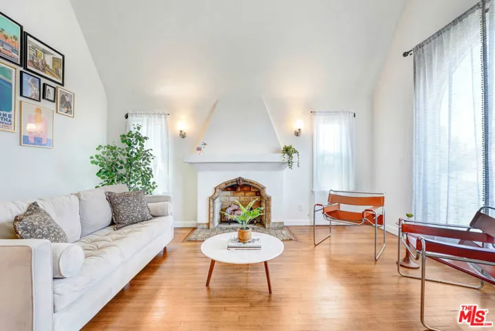 4214 W 29th Street, Los Angeles, California 90016