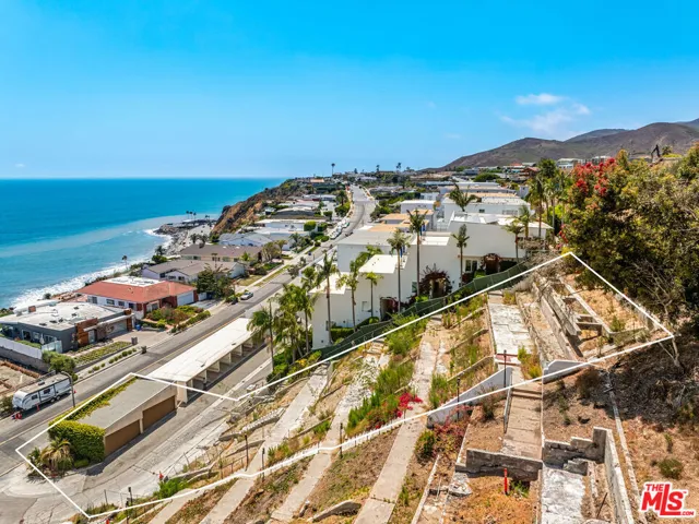 18133 Coastline Drive, Malibu, California 90265