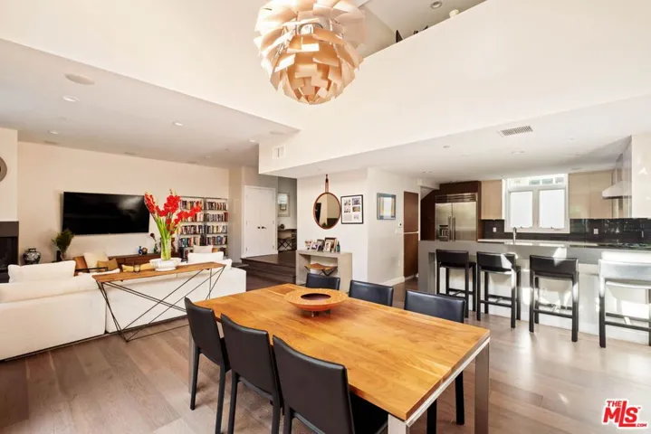 612 Lincoln Boulevard 3, Santa Monica, California 90402