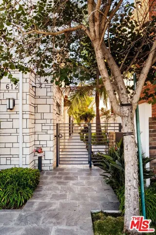 612 Lincoln Boulevard 3, Santa Monica, California 90402