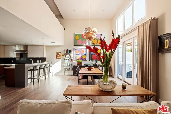 612 Lincoln Boulevard 3, Santa Monica, California 90402