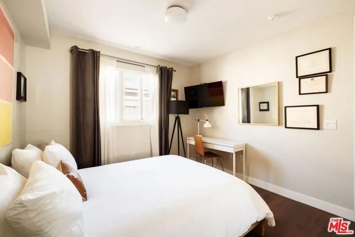 612 Lincoln Boulevard 3, Santa Monica, California 90402