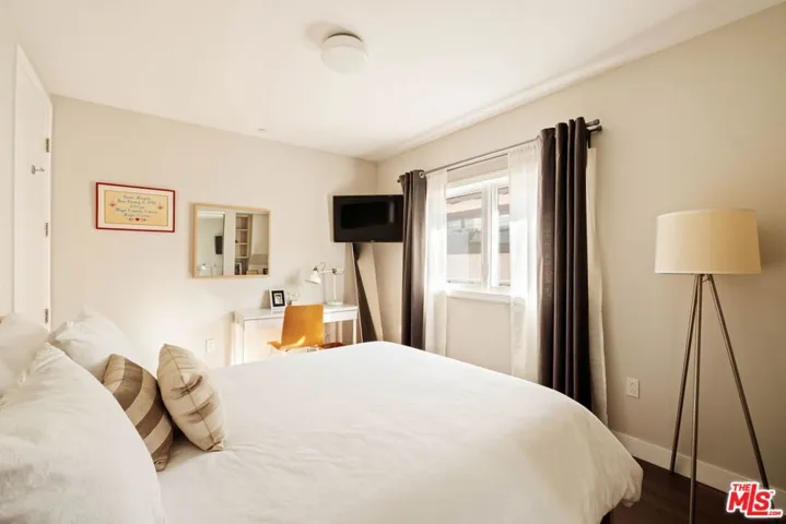 612 Lincoln Boulevard 3, Santa Monica, California 90402