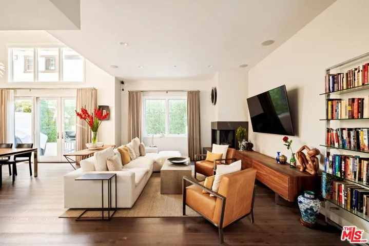 612 Lincoln Boulevard 3, Santa Monica, California 90402