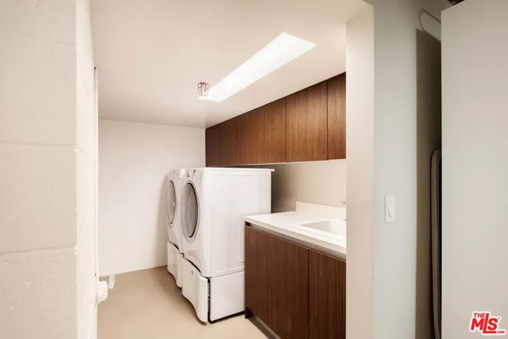 612 Lincoln Boulevard 3, Santa Monica, California 90402