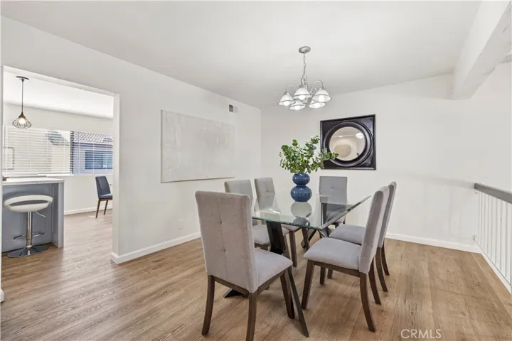 5800 Owensmouth Avenue 14, Woodland Hills, California 91367
