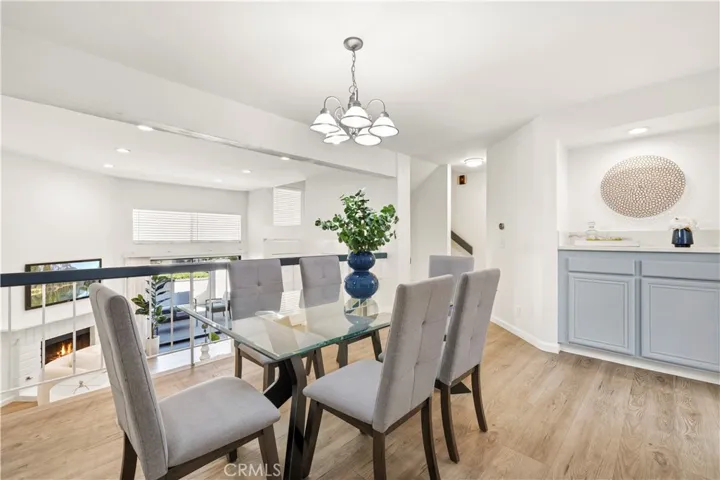 5800 Owensmouth Avenue 14, Woodland Hills, California 91367