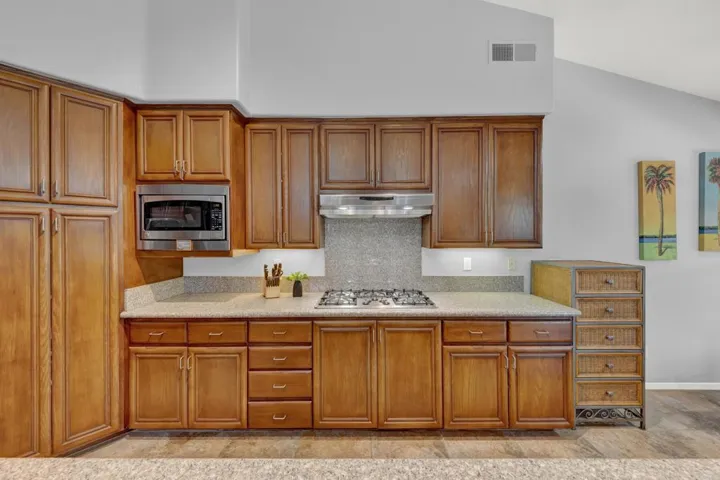 4976 Skyhawk Way, Oceanside, California 92056