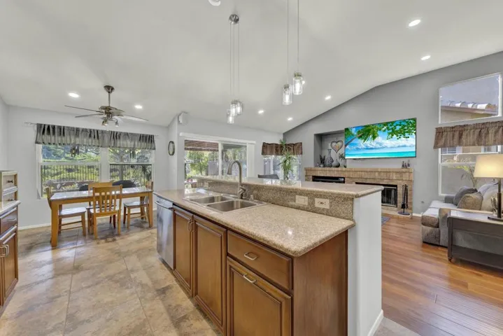4976 Skyhawk Way, Oceanside, California 92056