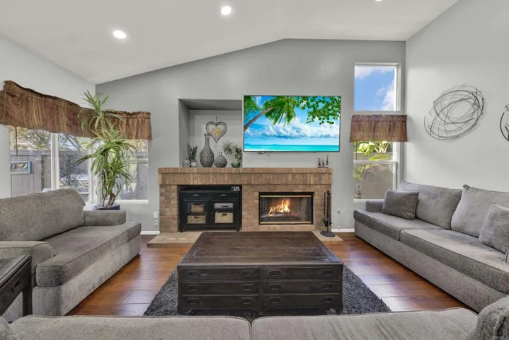 4976 Skyhawk Way, Oceanside, California 92056