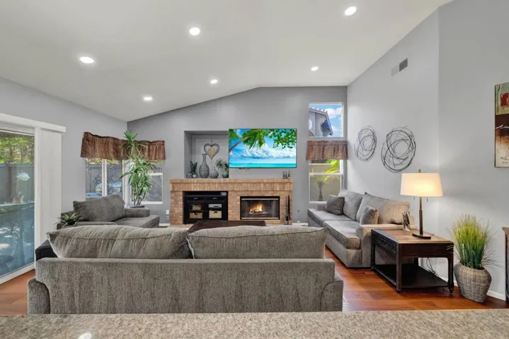 4976 Skyhawk Way, Oceanside, California 92056