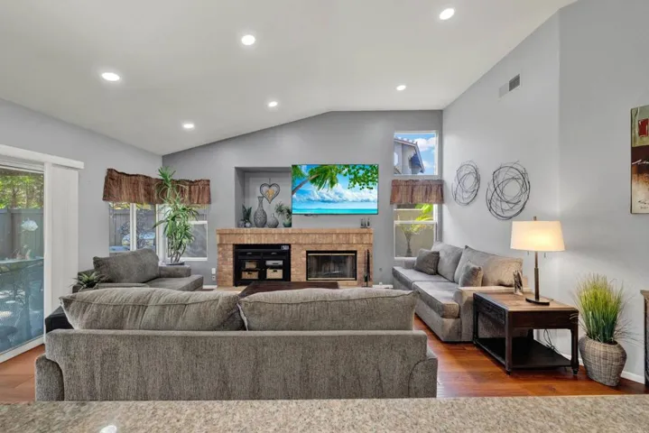 4976 Skyhawk Way, Oceanside, California 92056
