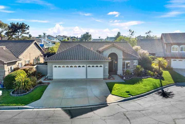4976 Skyhawk Way, Oceanside, California 92056