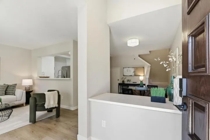 2071 Foxhall Loop, San Jose, California 95125