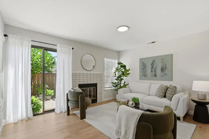 2071 Foxhall Loop, San Jose, California 95125