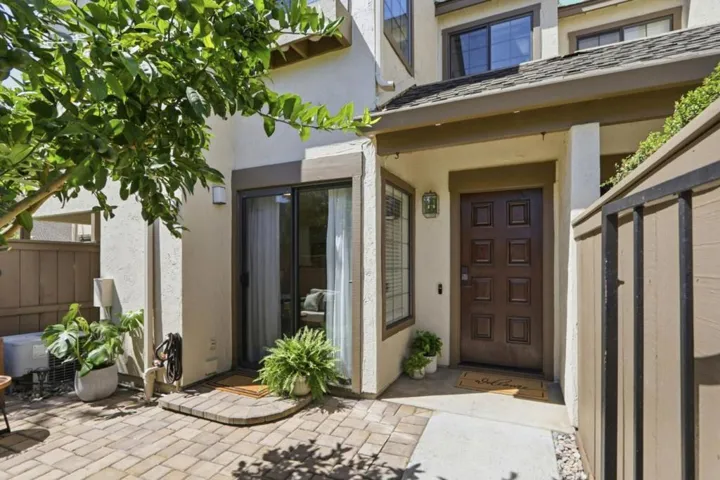 2071 Foxhall Loop, San Jose, California 95125