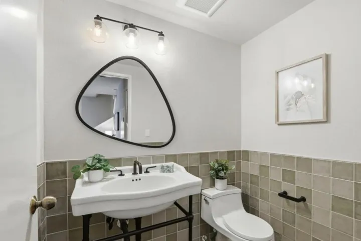 2071 Foxhall Loop, San Jose, California 95125