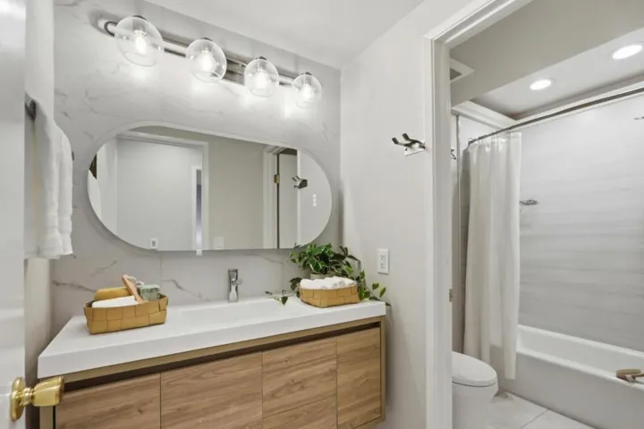 2071 Foxhall Loop, San Jose, California 95125