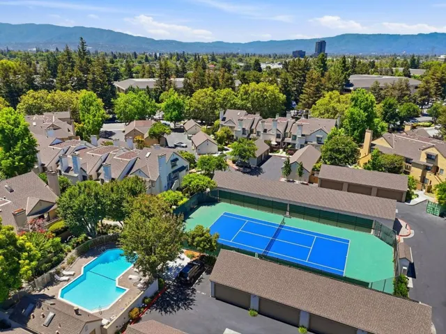 2071 Foxhall Loop, San Jose, California 95125