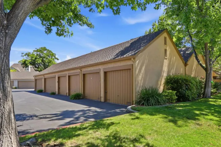 2071 Foxhall Loop, San Jose, California 95125
