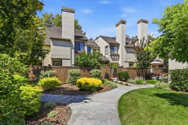 2071 Foxhall Loop, San Jose, California 95125