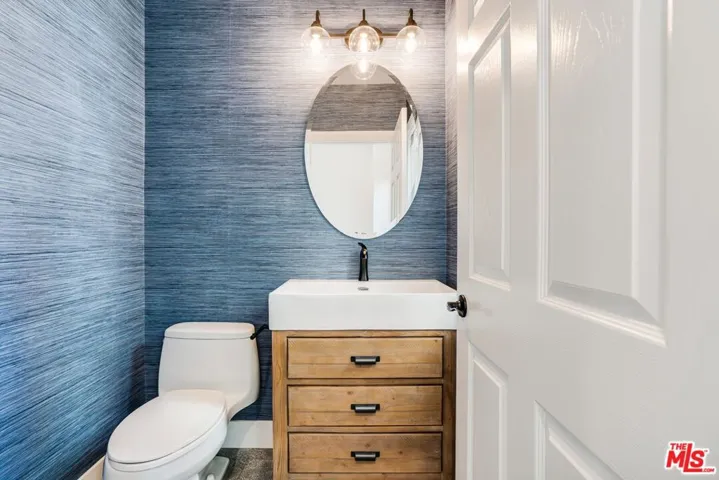 5744 Celedon, Playa Vista, California 90094