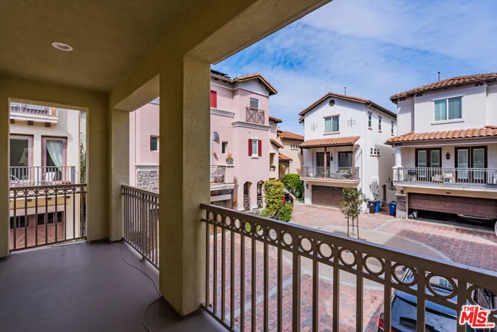 5744 Celedon, Playa Vista, California 90094