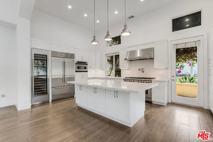5744 Celedon, Playa Vista, California 90094
