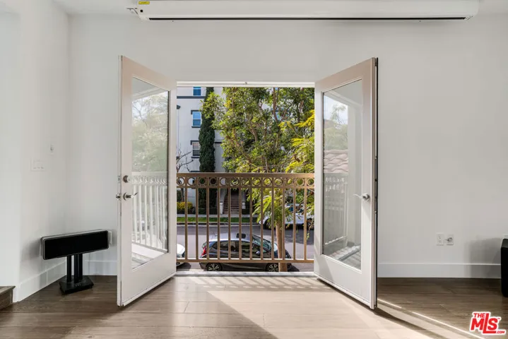 5744 Celedon, Playa Vista, California 90094
