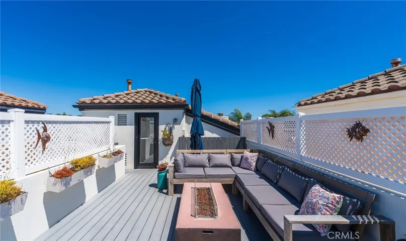 611 21st Street, Huntington Beach, California 92648