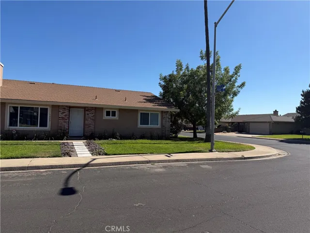 1820 Ogden, Turlock, California 95380