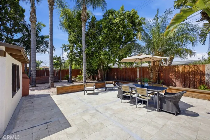 6845 Aura Avenue, Reseda, California 91335