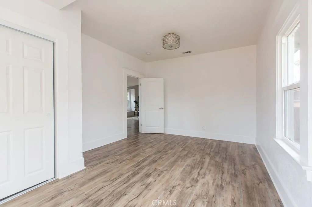 2nd bedroom photo 2