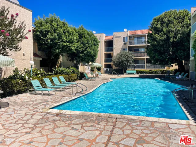 18307 Burbank Boulevard 202, Tarzana, California 91356