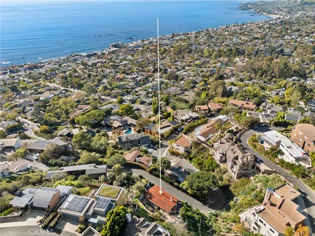 2100 Crestview Drive, Laguna Beach, California 92651