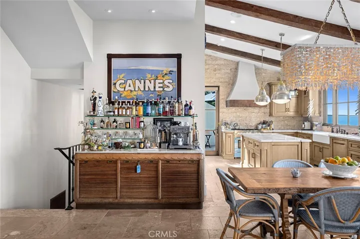 2100 Crestview Drive, Laguna Beach, California 92651
