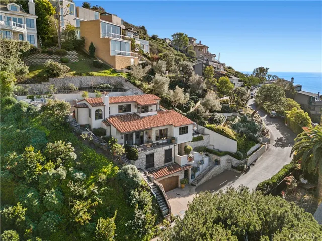 Ideally located just moments from Laguna Beach’s Village shops, galleries, beaches, restaurants, and cafés, this extraordinary residence presents a rare opportunity to enjoy the ultimate coastal lifestyle—whether as a primary residence or a refined second home.