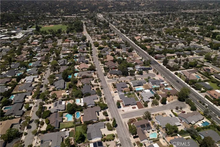 1127 Turning Bend, Claremont, California 91711