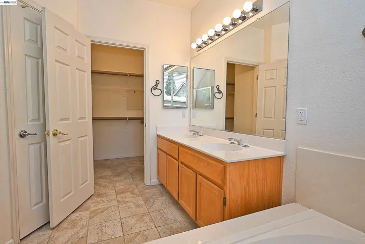 2245 Sabrina Way, Tracy, California 95377