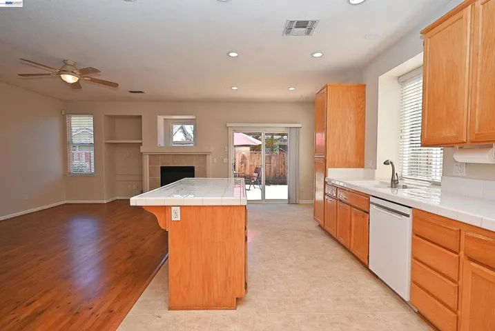 2245 Sabrina Way, Tracy, California 95377
